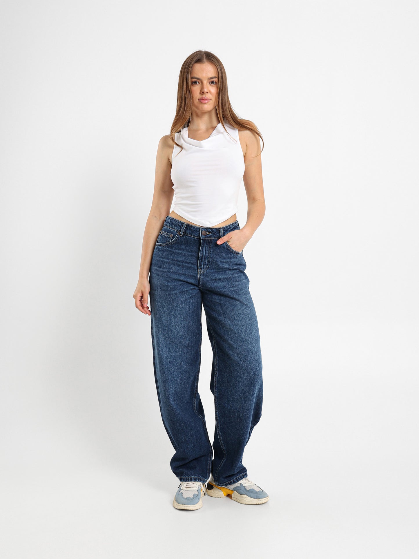 Relaxed Tapered Jeans
