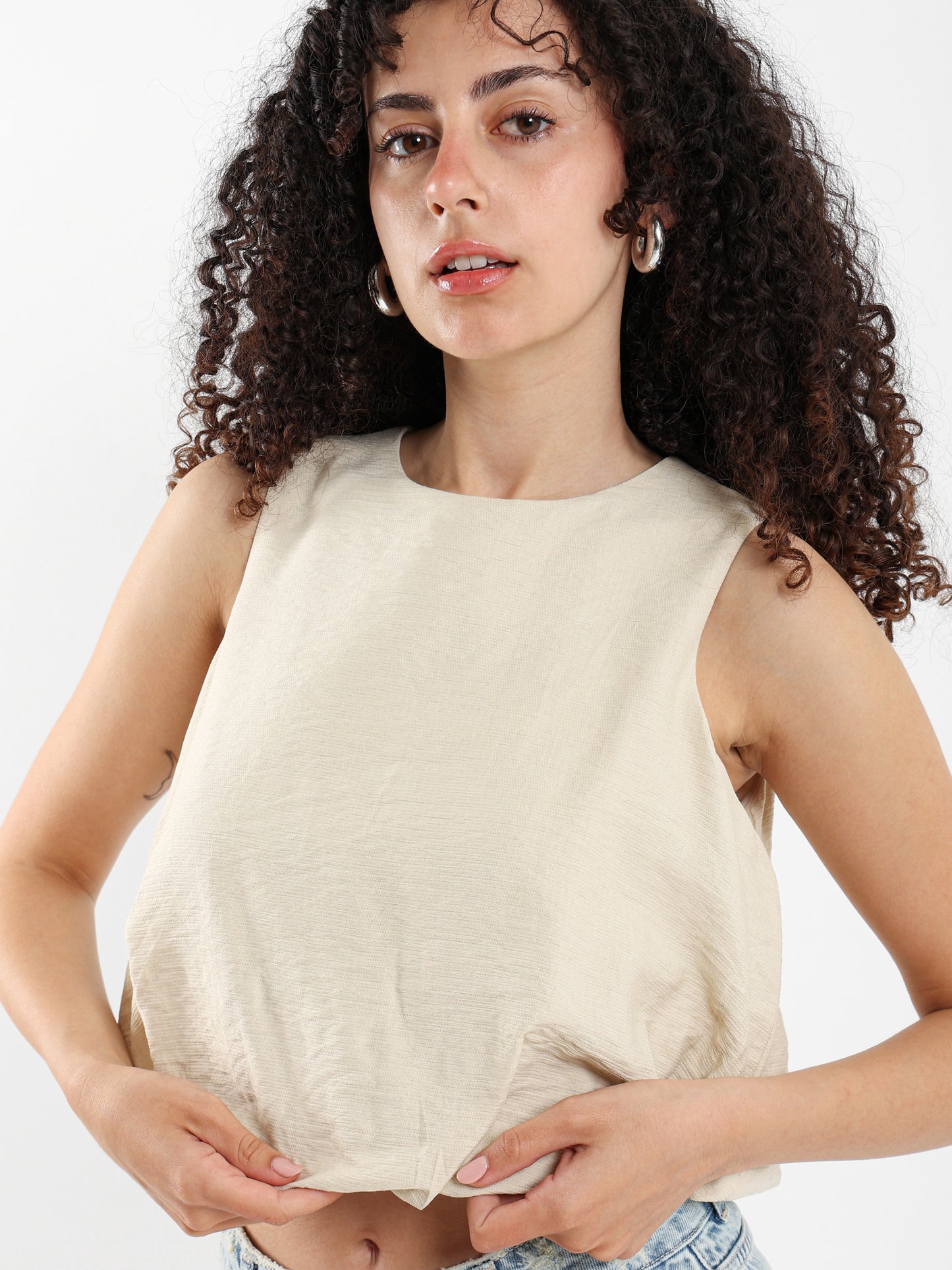 Balloon Fit Sleeveless Top