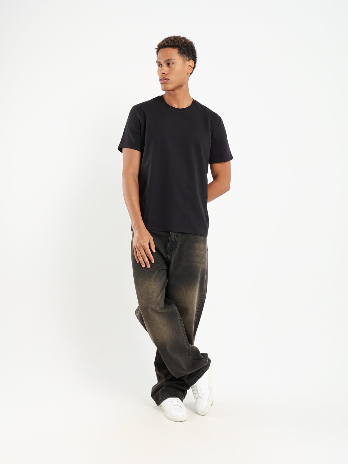 Basic Relaxed Fit T-Shirt - Outlet
