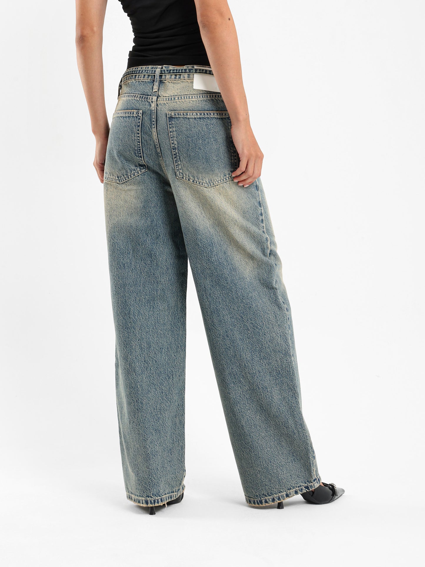 Balloon Jeans with Thin Denim Belt