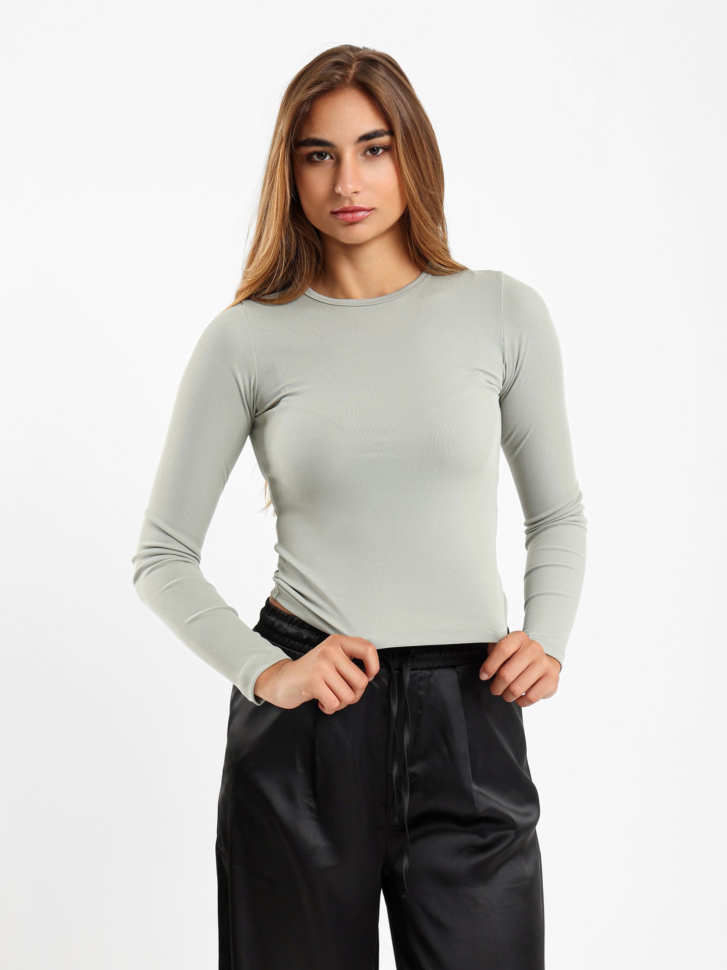 Fitted Basic T-Shirt