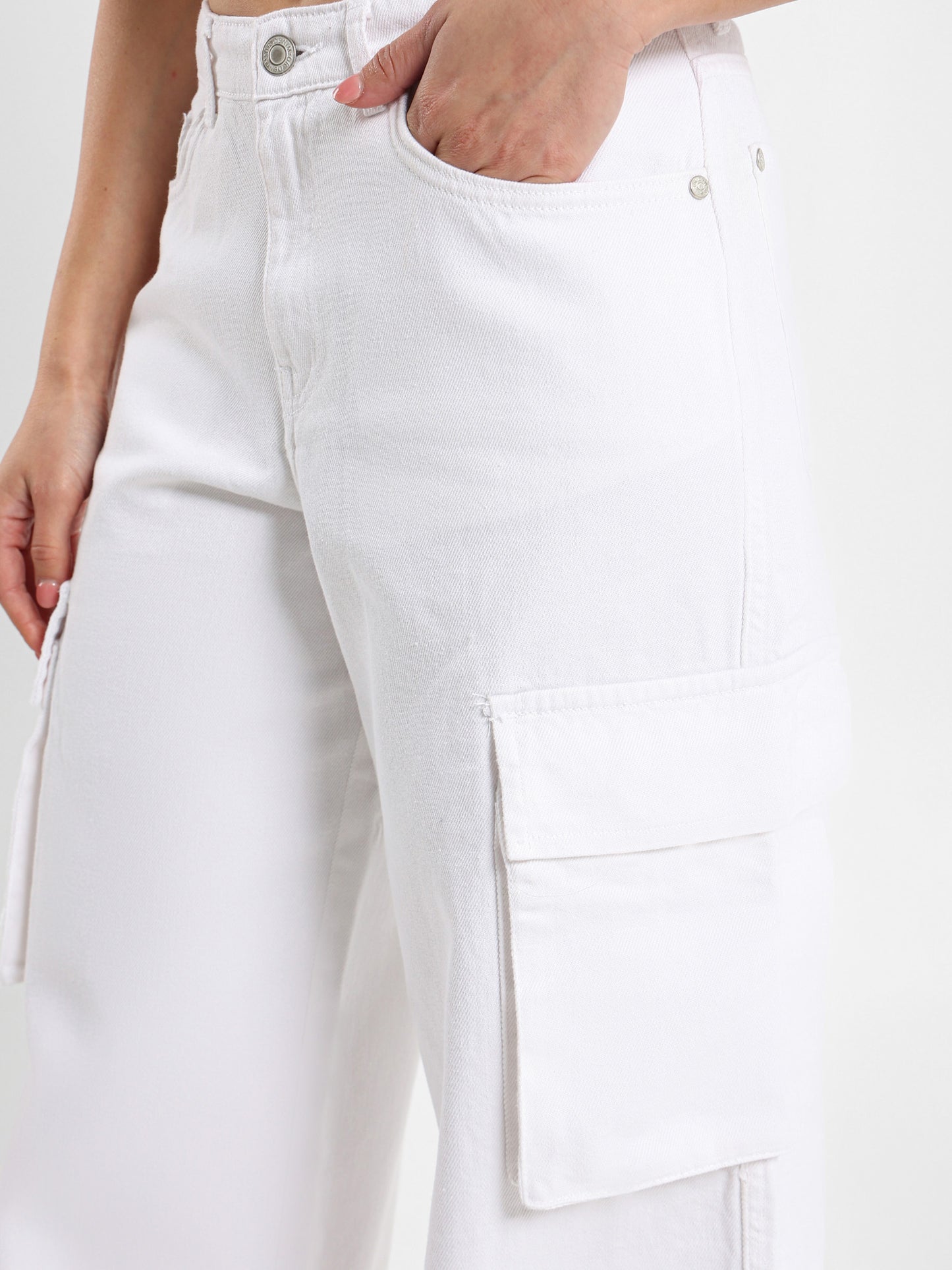 Extreme Wide Leg Cargo Jeans