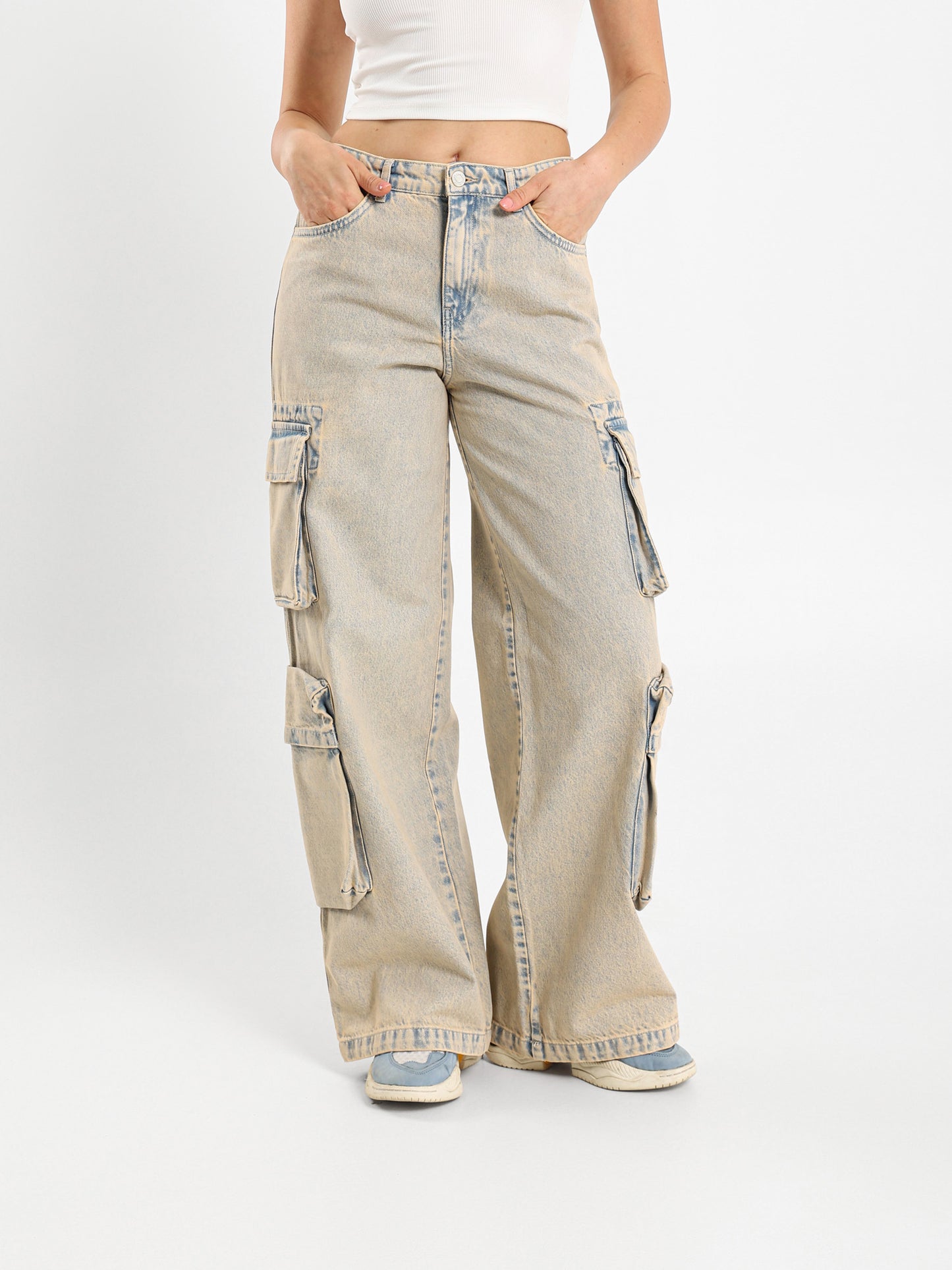 Extreme Wide Leg Cargo Jeans