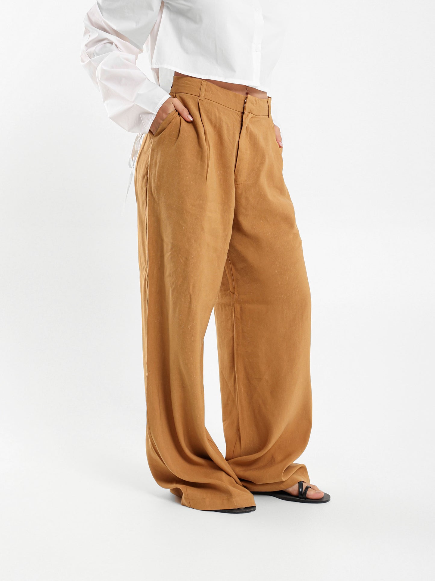 Wide Leg Front Pleated Pants