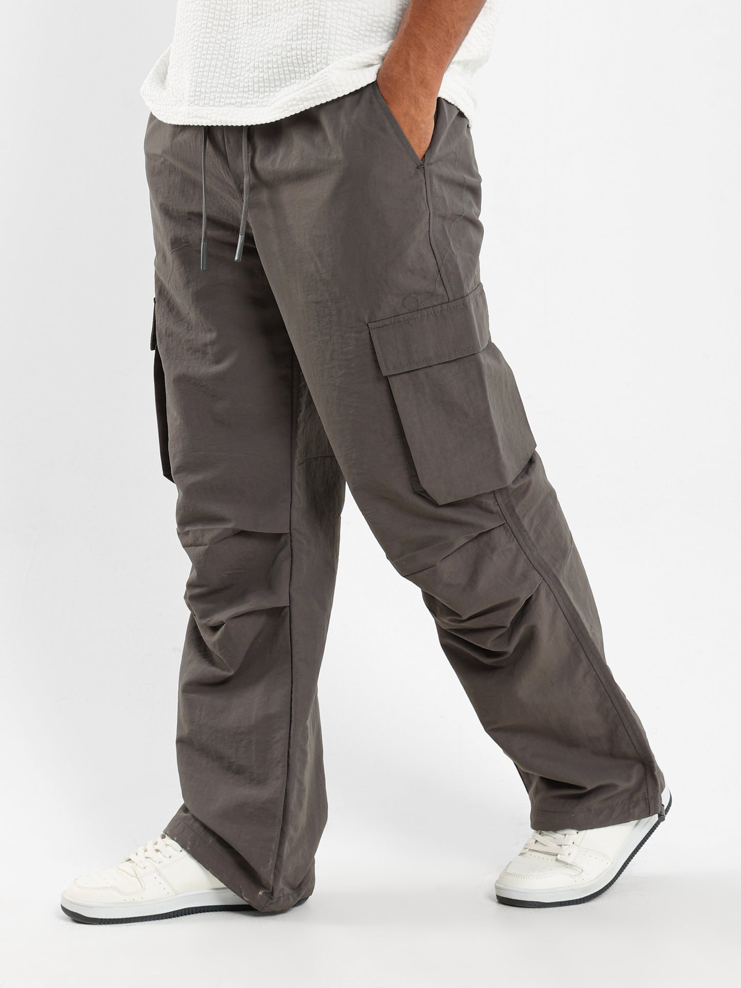 Relaxed Fit Utility Cargo Pants