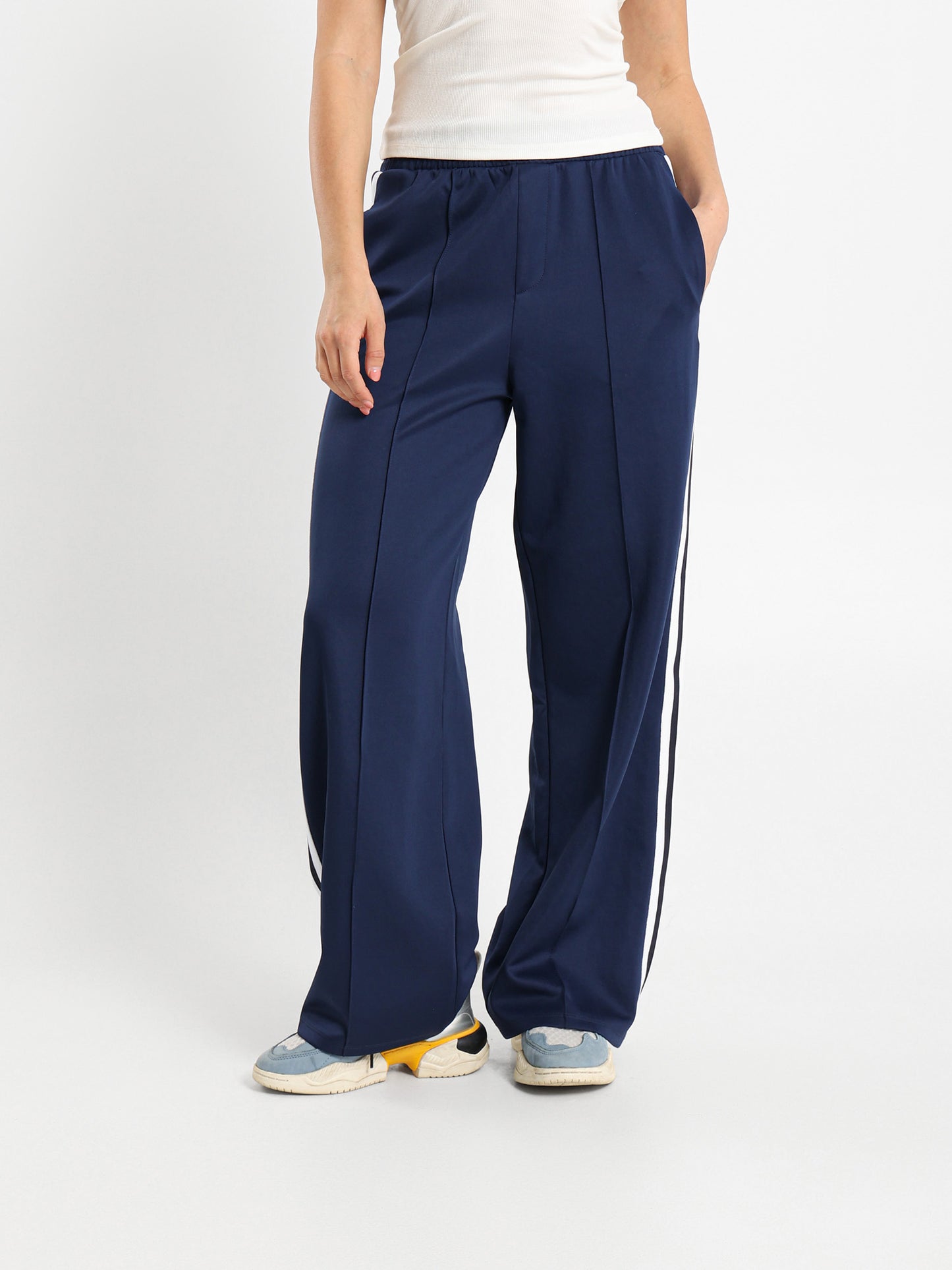 Contrast Panel Sweatpants With Front Crease