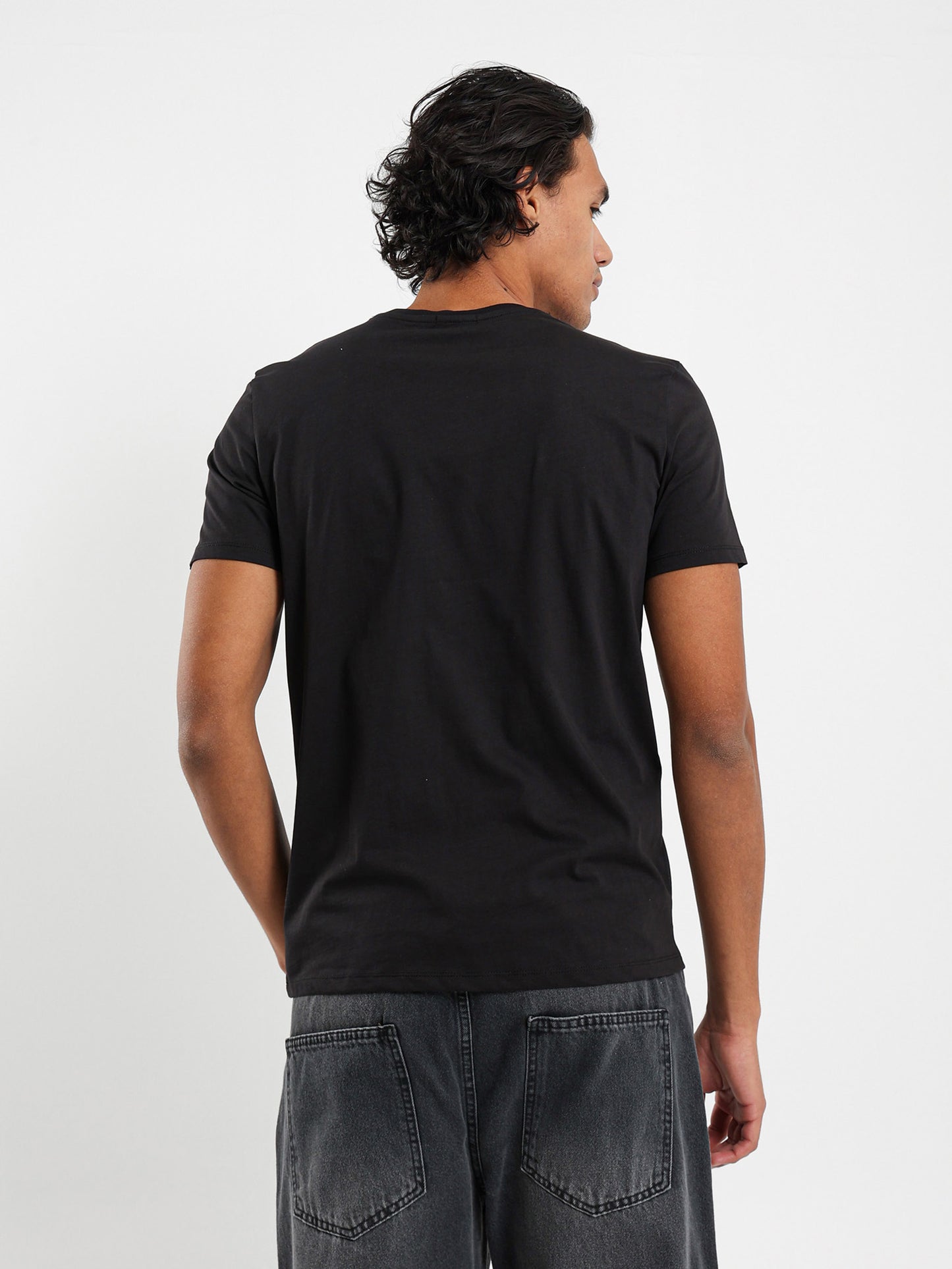Ivory Leaf Graphic T-Shirt