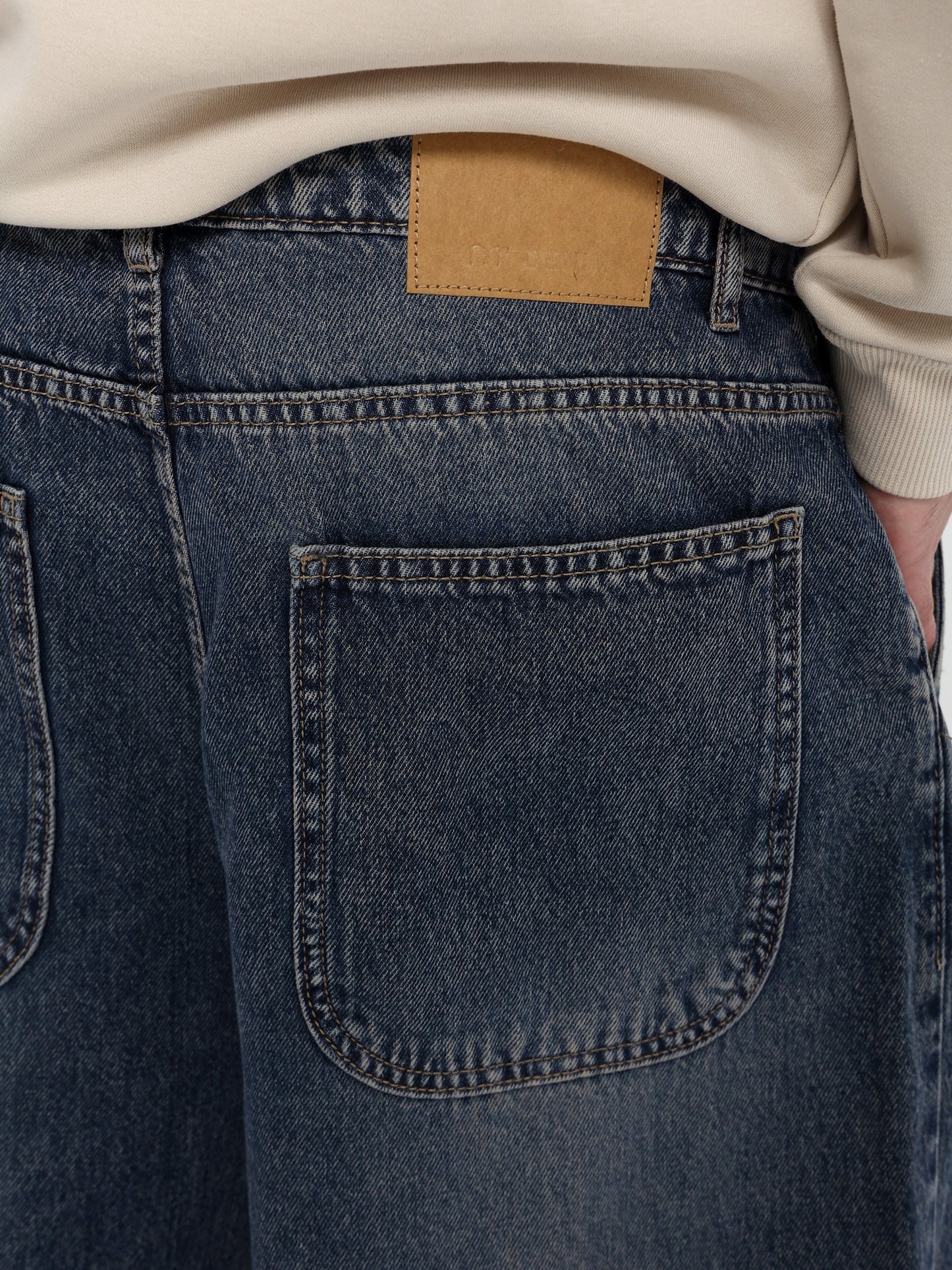 Skater Fit Jeans - Outlet