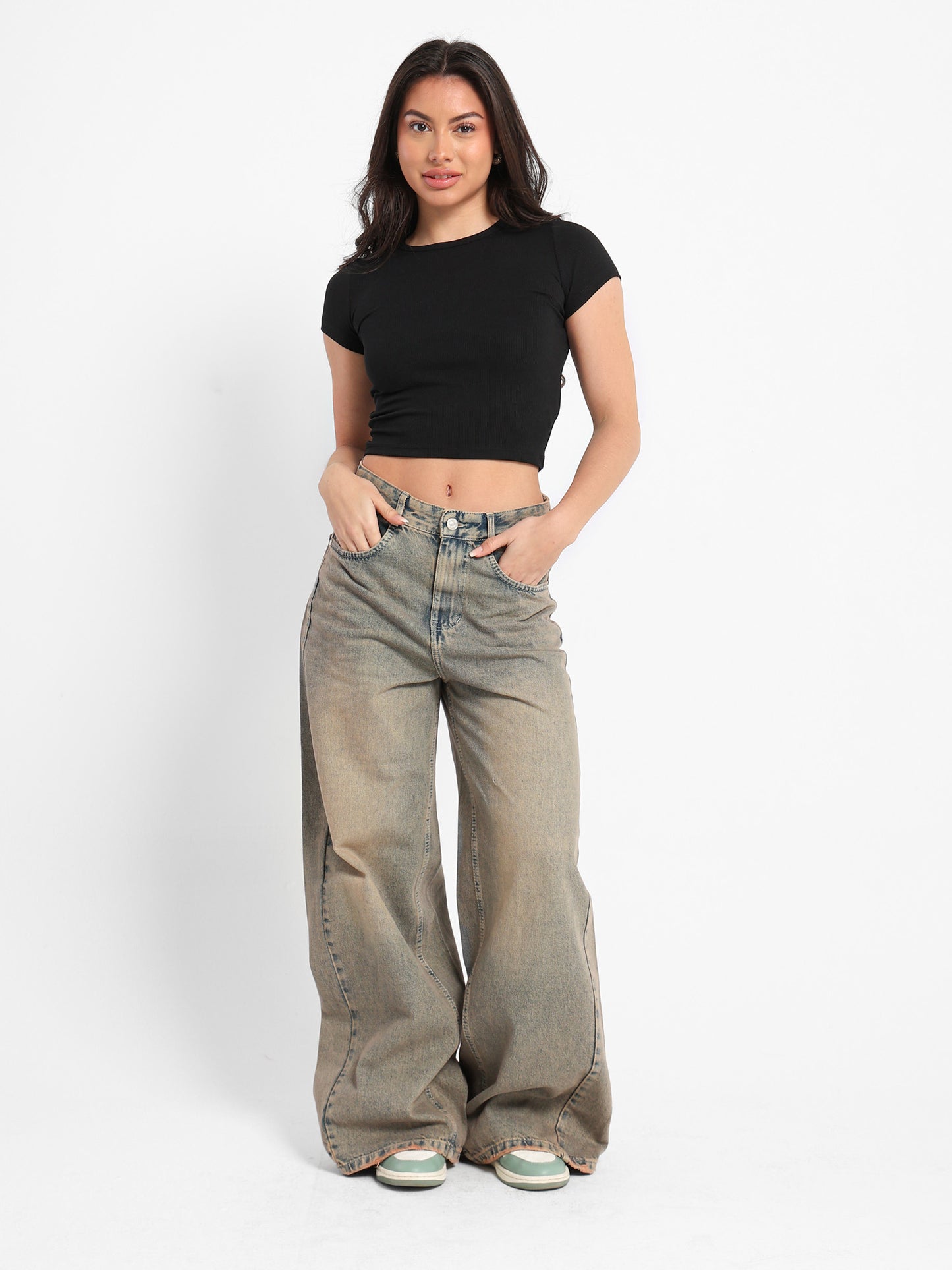 Loose Low-Waist Jeans