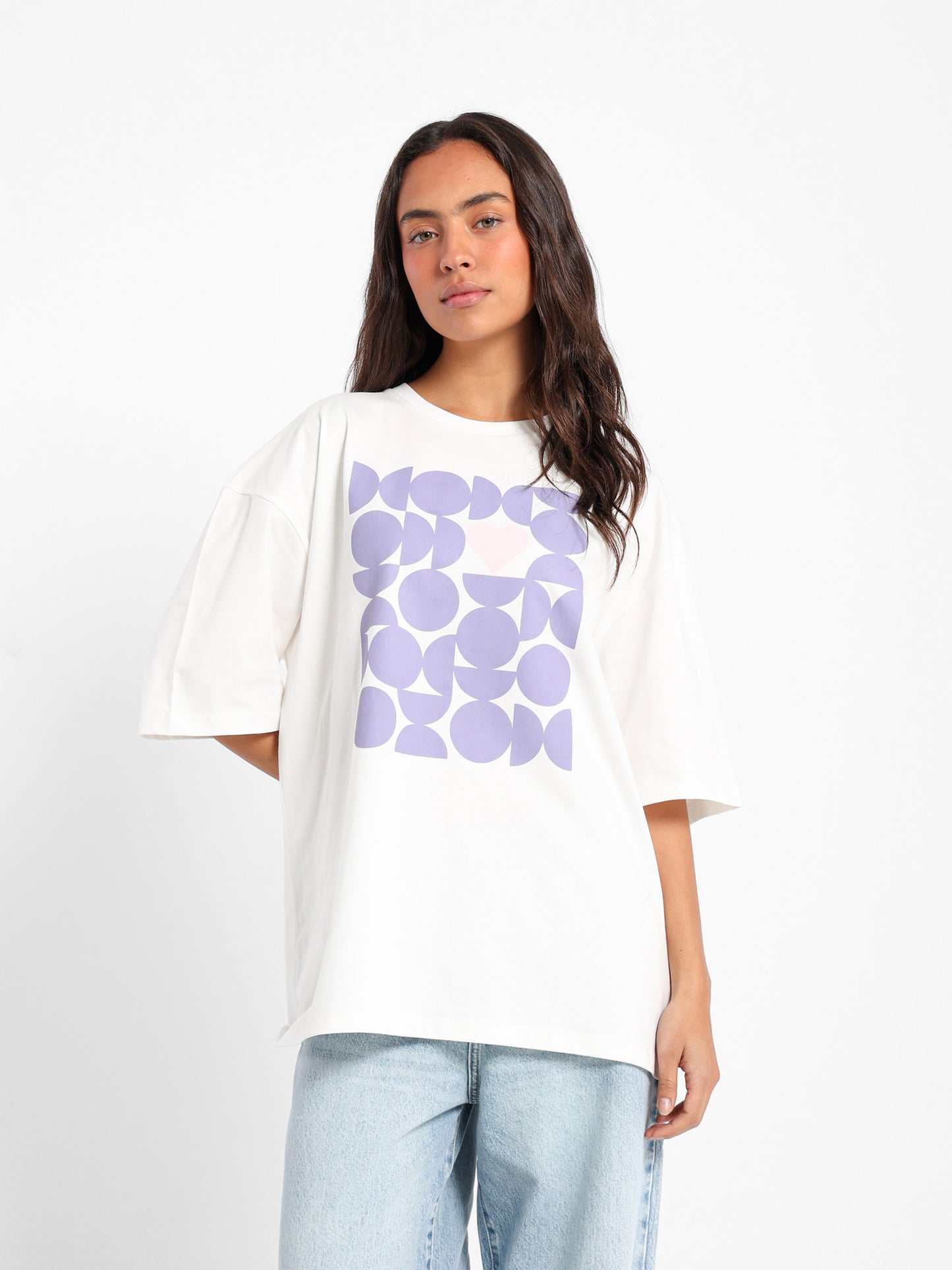 Oversized T-Shirt Love Is All We Need Print