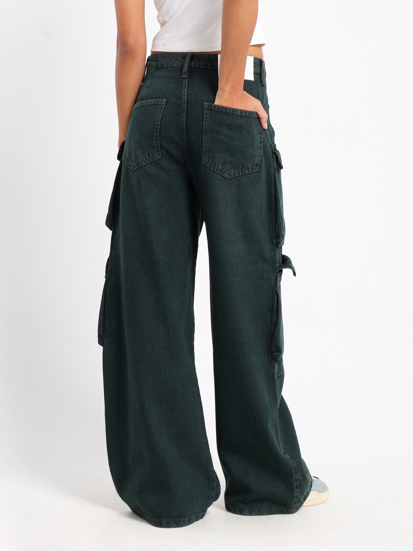 Wide Leg Cargo Jeans with Multiple Pockets