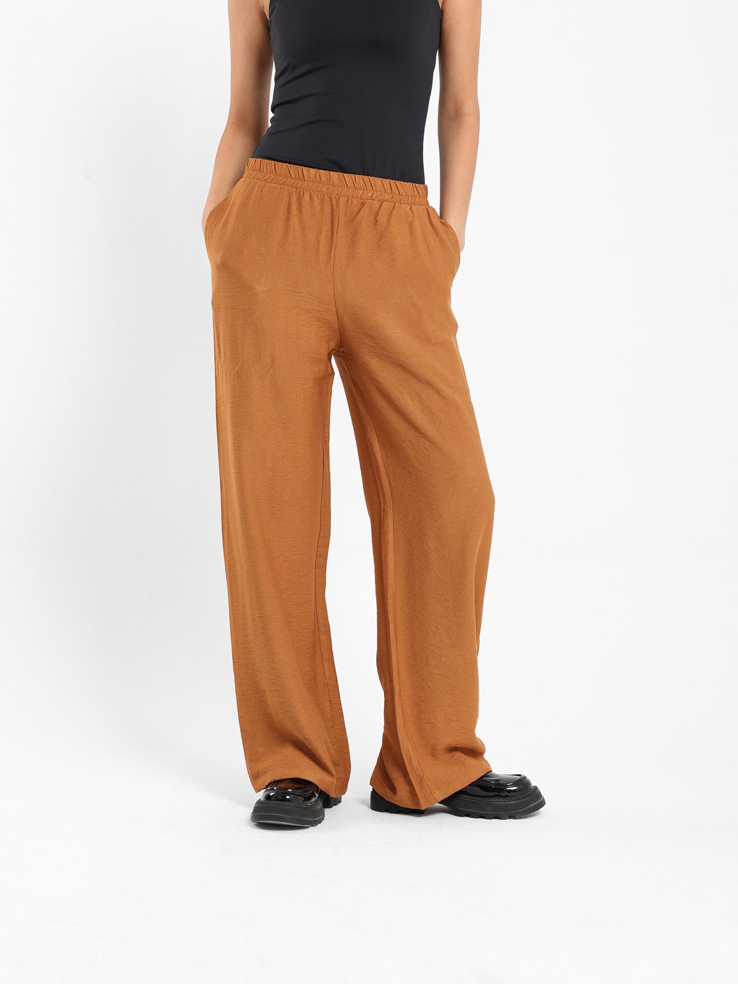 Loose Pants with Side Pockets