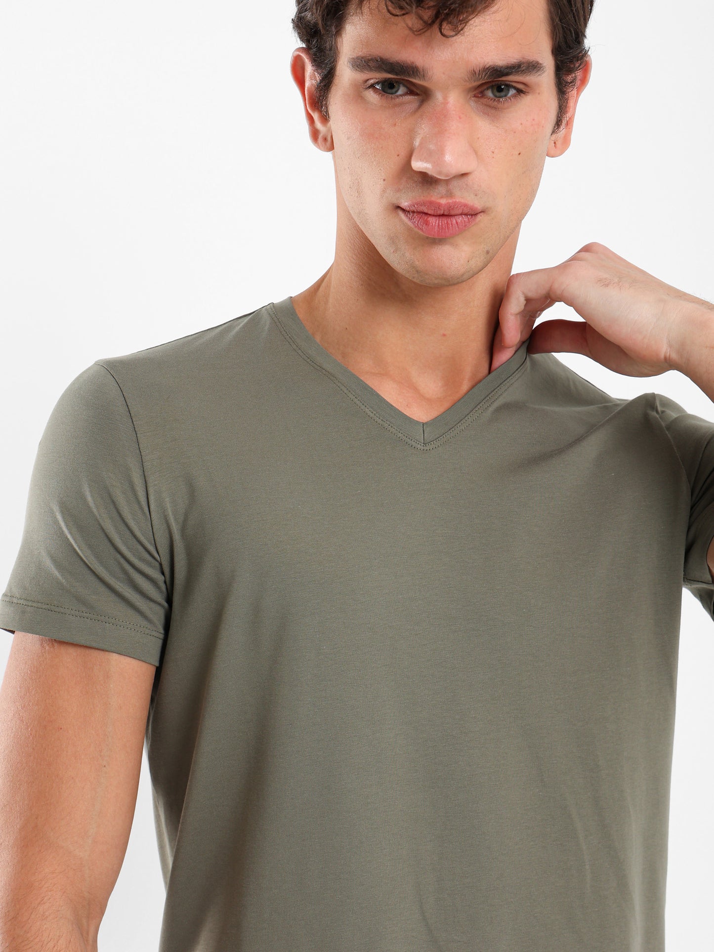 Basic Muscle Fit V-Neck T-Shirt