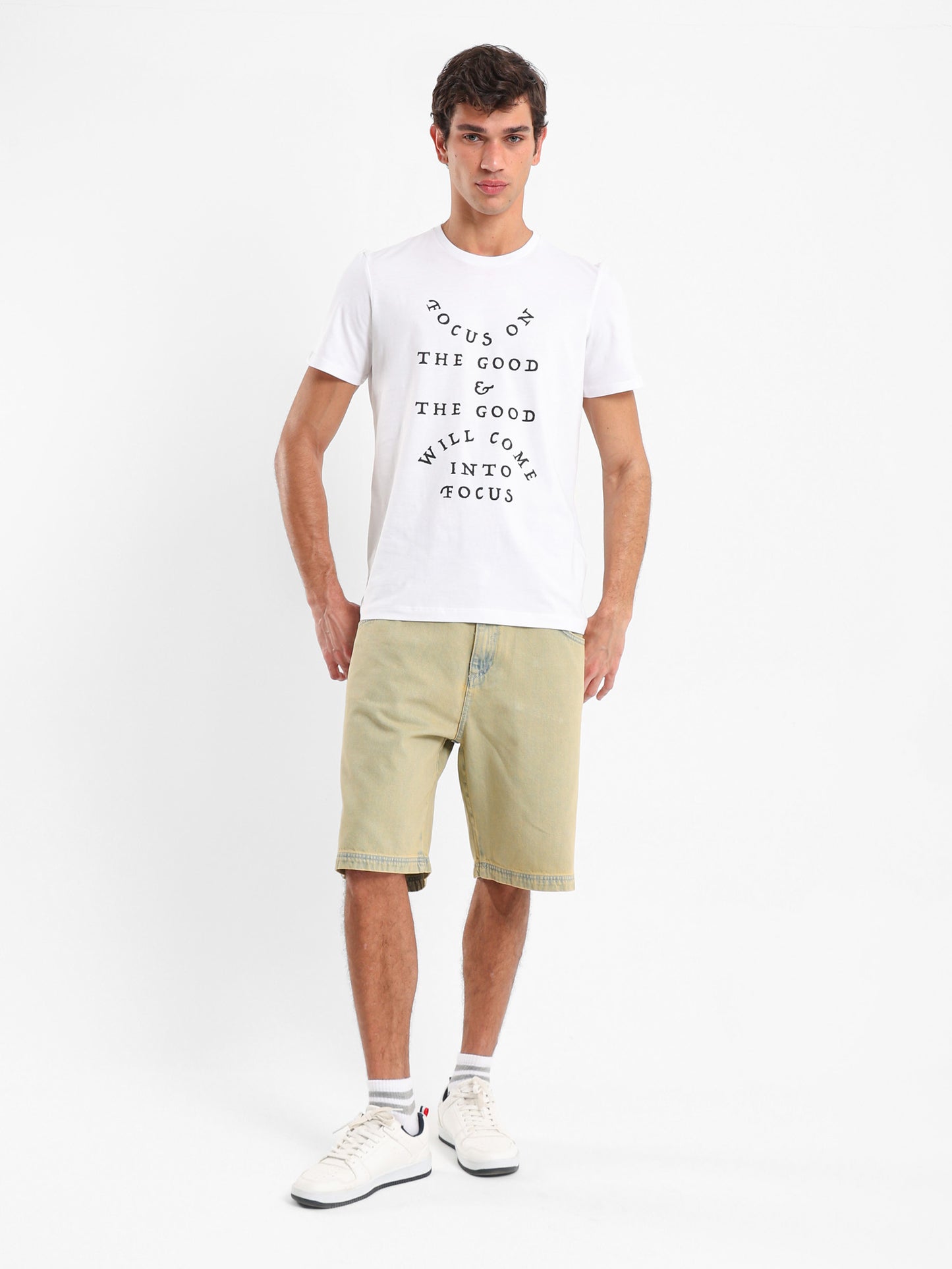"Focus on The Good" Text Print T-Shirt