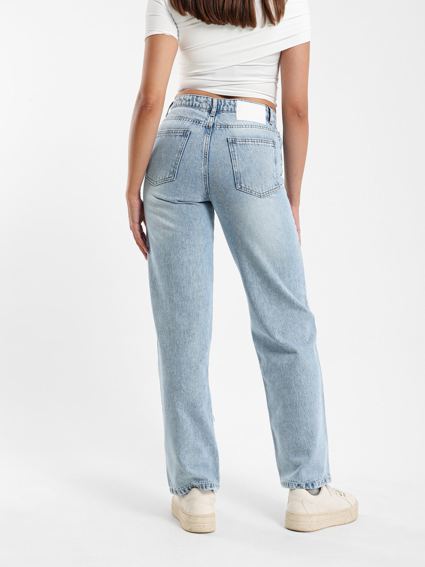 Low-Waist Jeans with Bow Detail