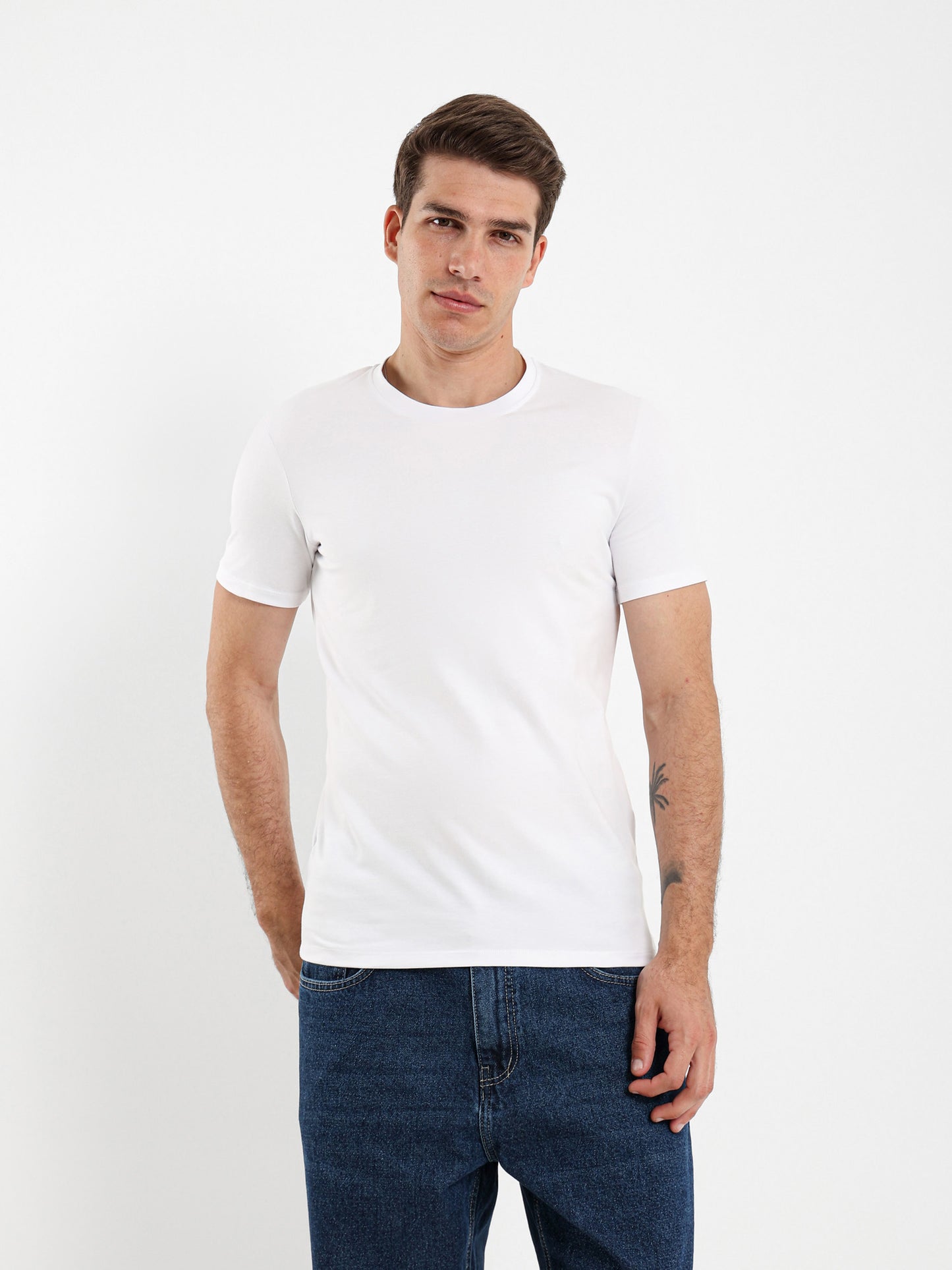Basic Muscle Fit T-Shirt