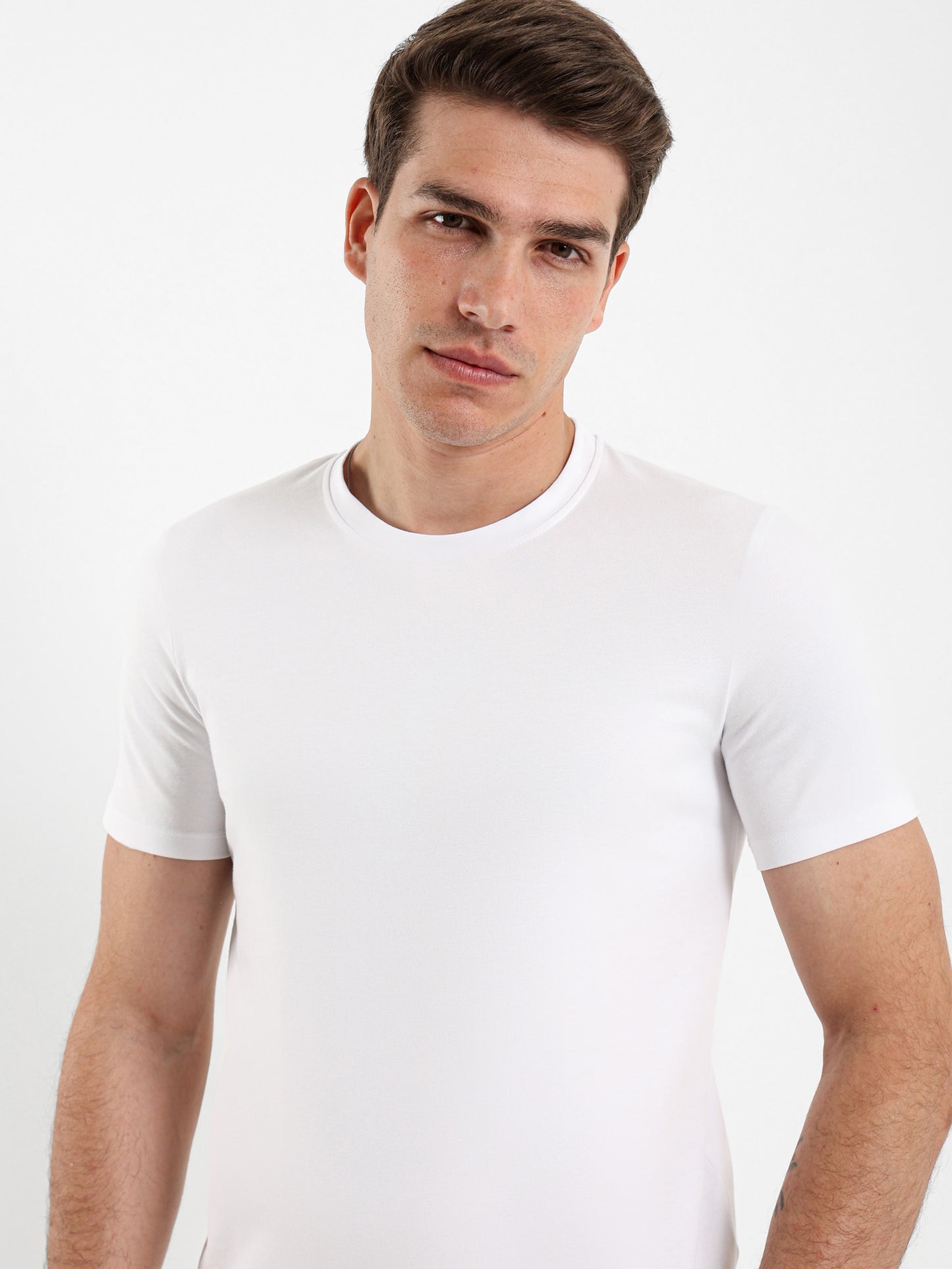 Basic Muscle Fit T-Shirt