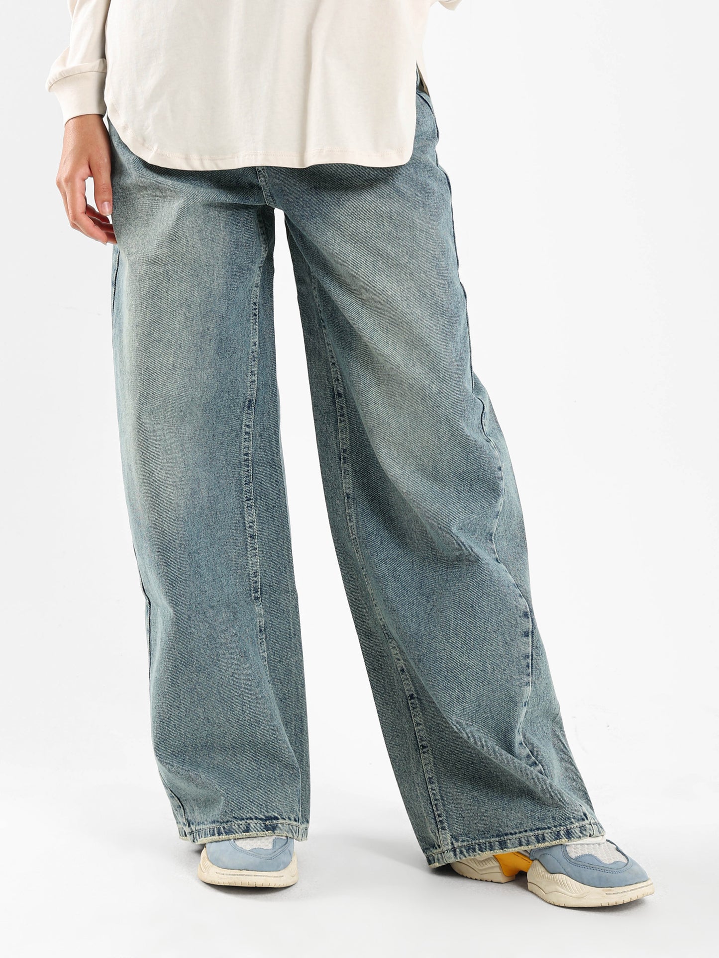 Loose Low-Waist Jeans
