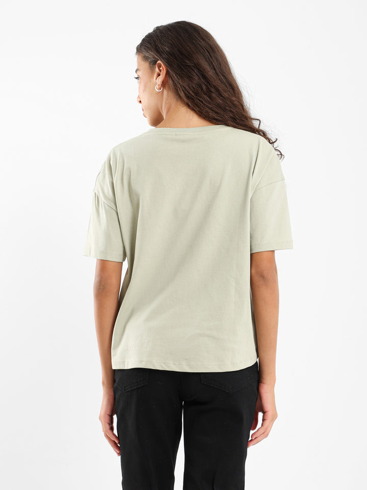 تي شيرت قصير بقصة V-Neck