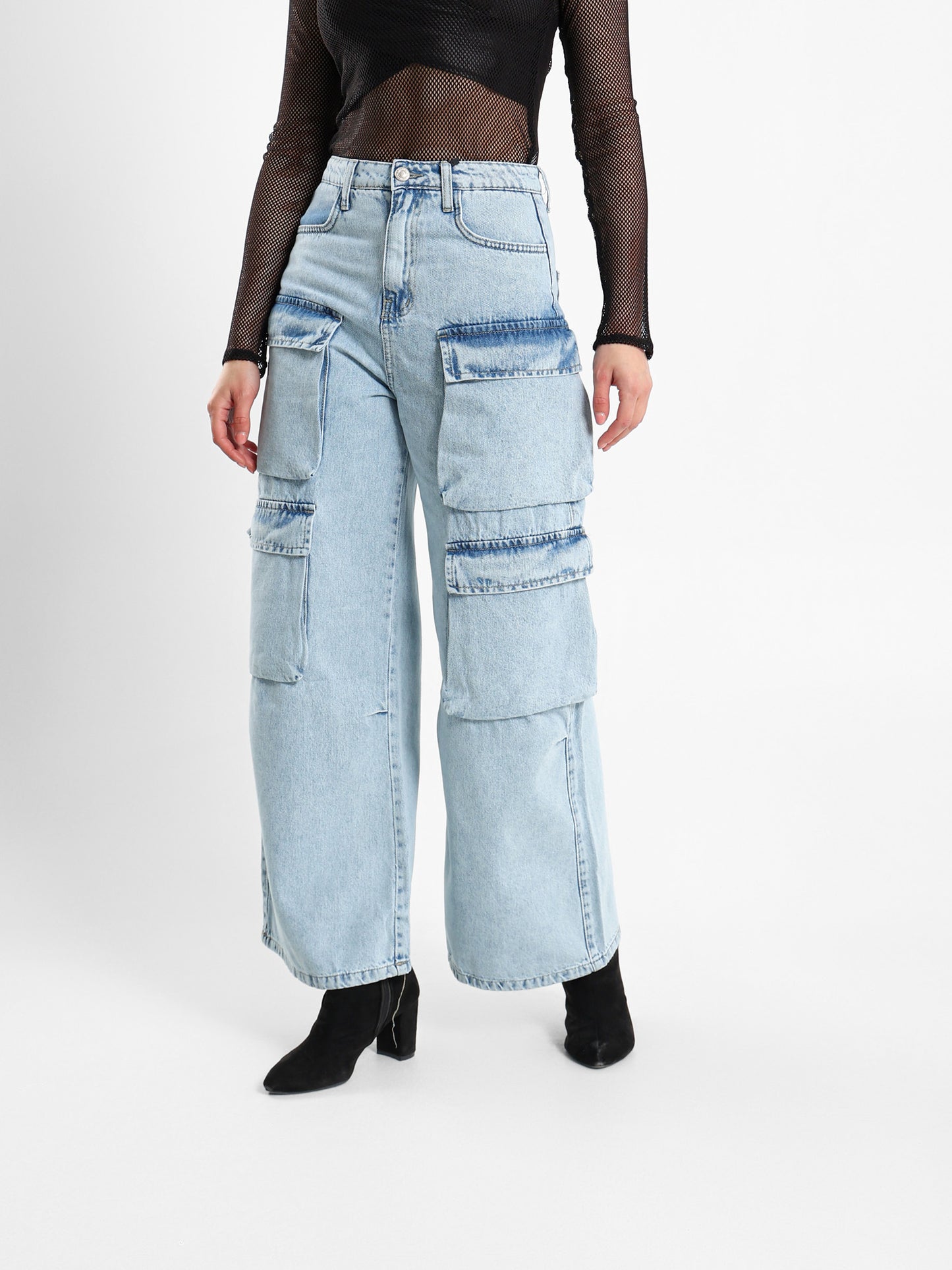 Wide Leg Cargo Jeans with Multiple Pockets