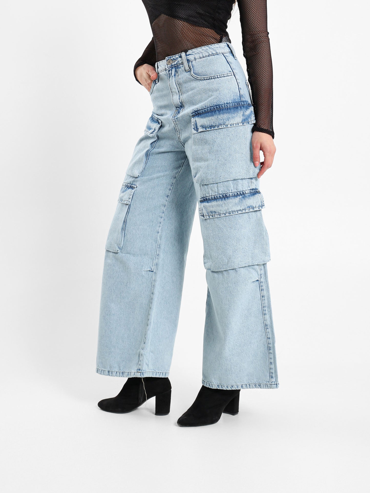 Wide Leg Cargo Jeans with Multiple Pockets