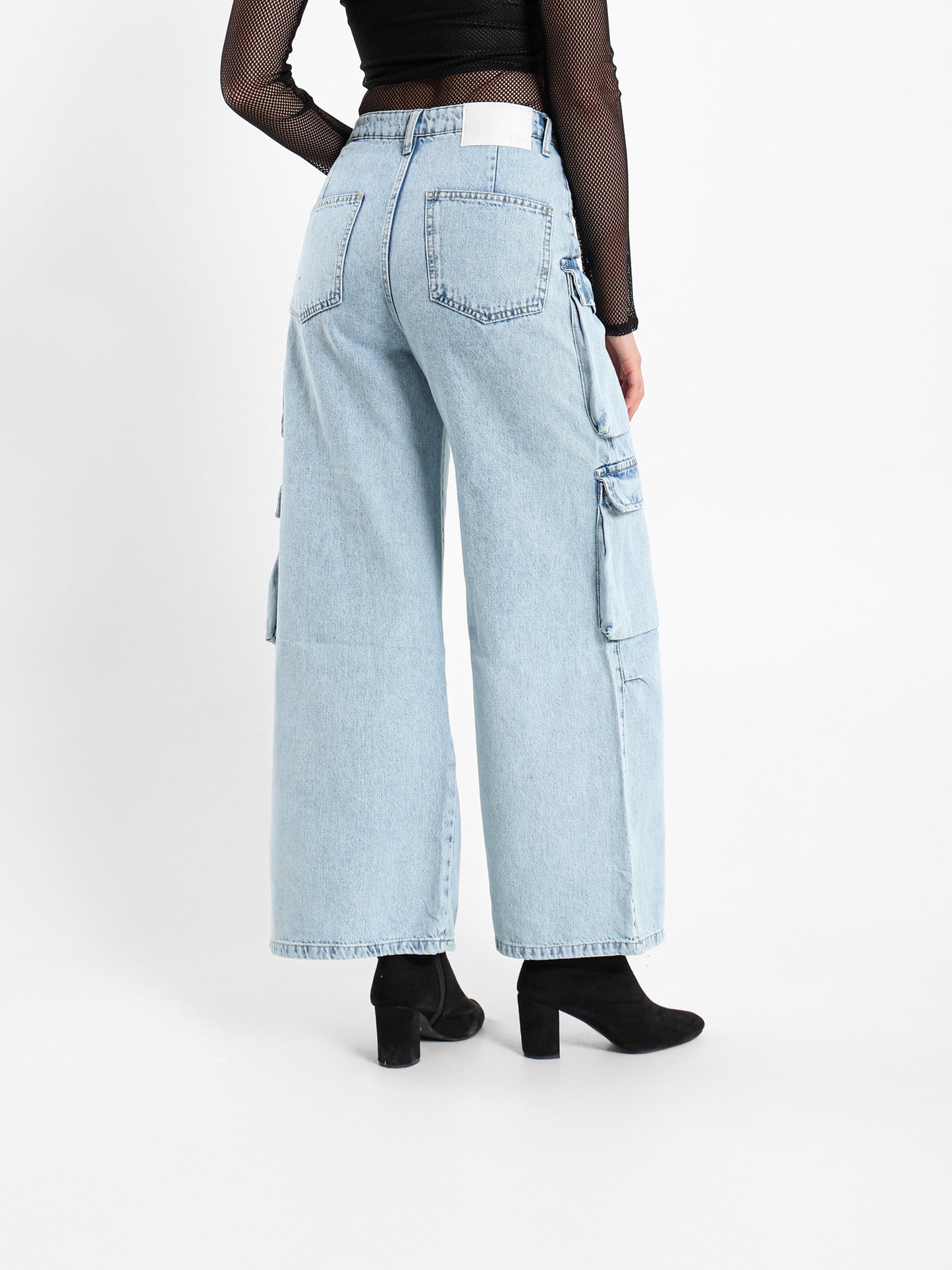 Wide Leg Cargo Jeans with Multiple Pockets