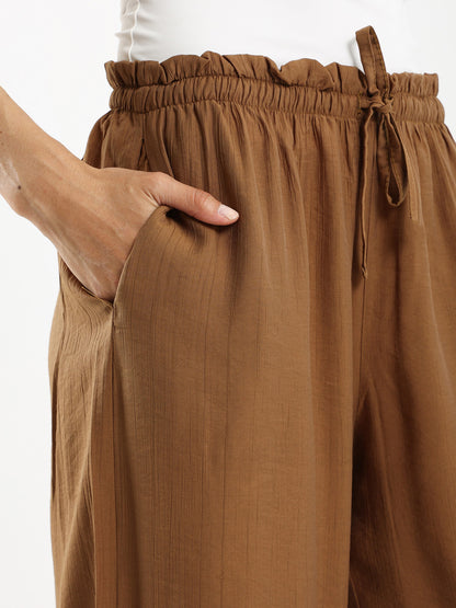 Textured Mid-Rise Pants
