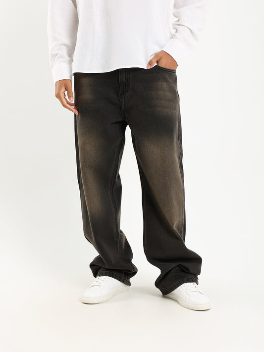 High Contrast Loose Washed Jeans