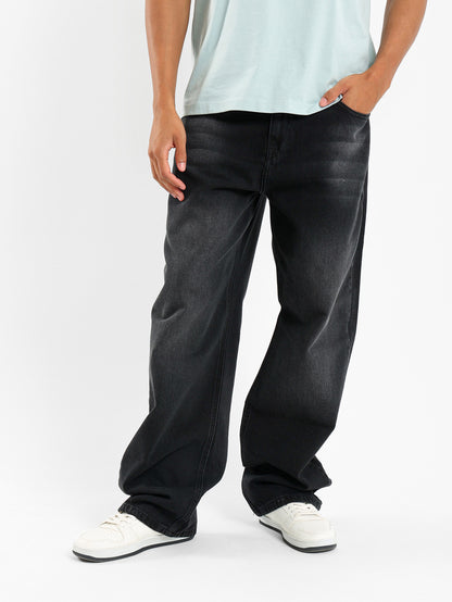 High Contrast Loose Washed Jeans