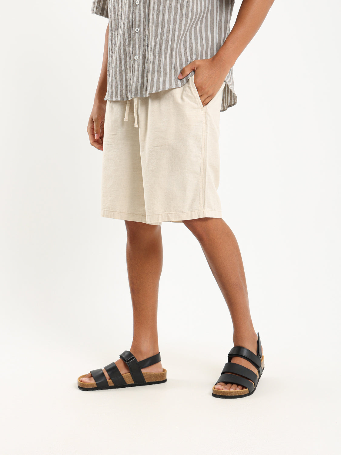 Regular Fit Linen Shorts