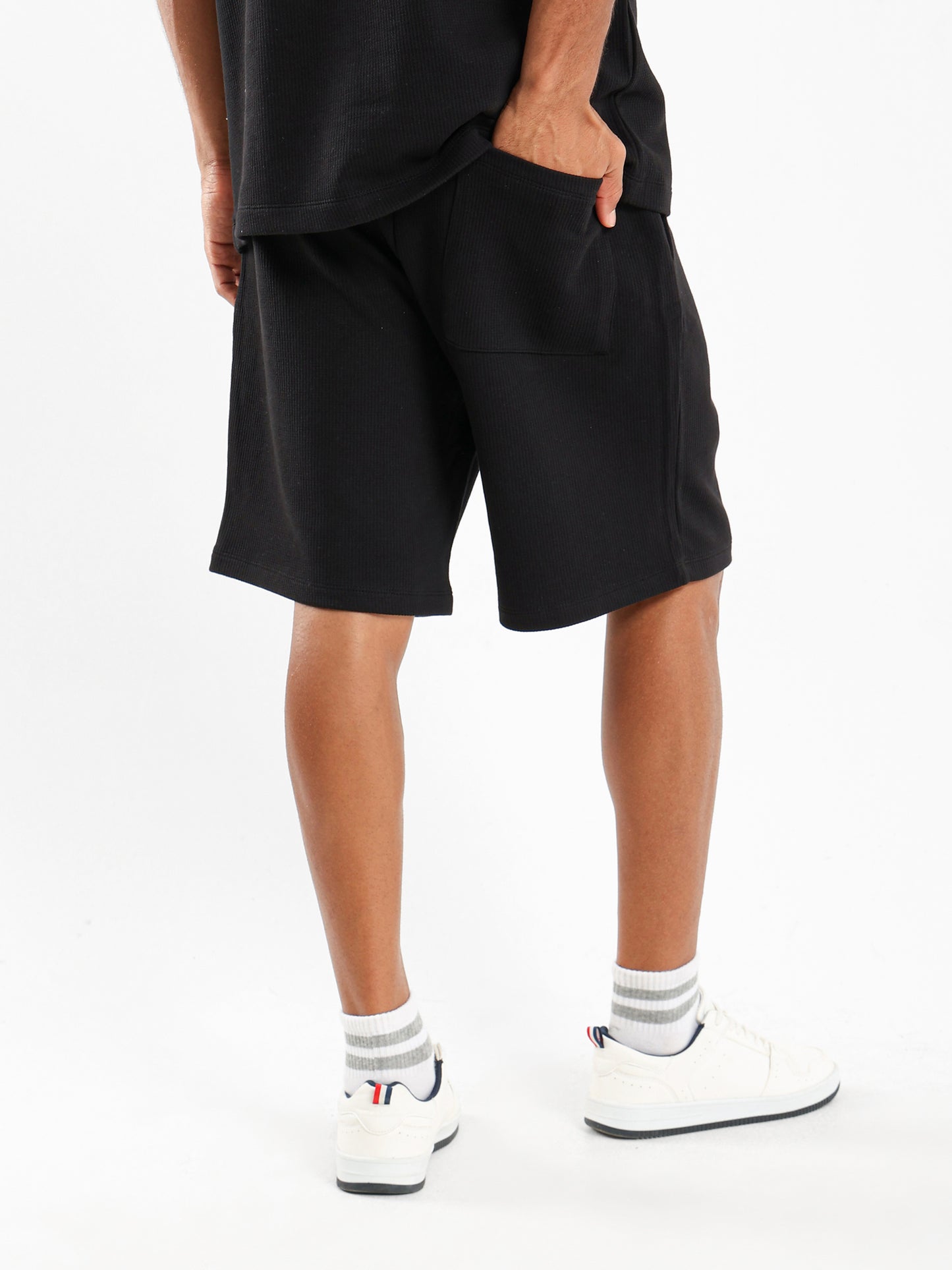 Side Pockets Shorts