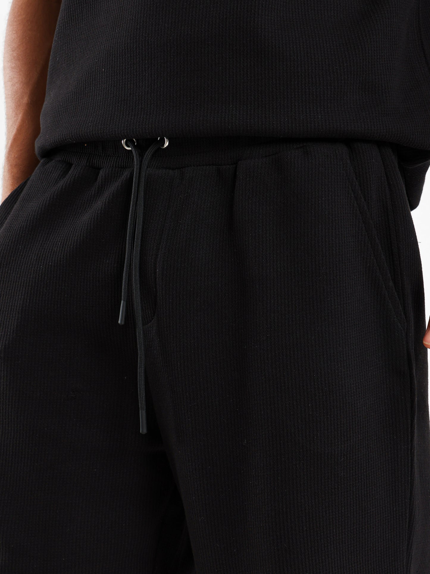 Side Pockets Shorts