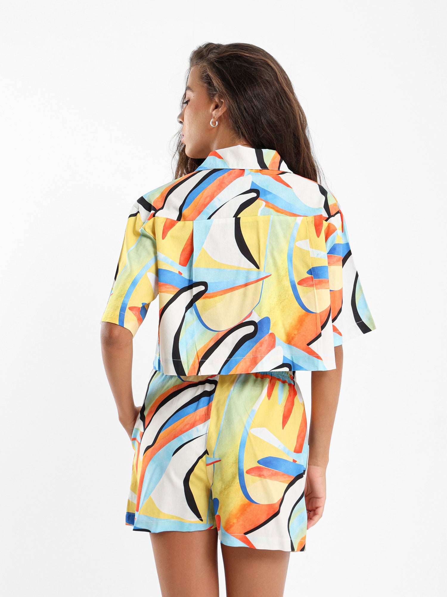 All-Over Print Cropped Shirt – OR