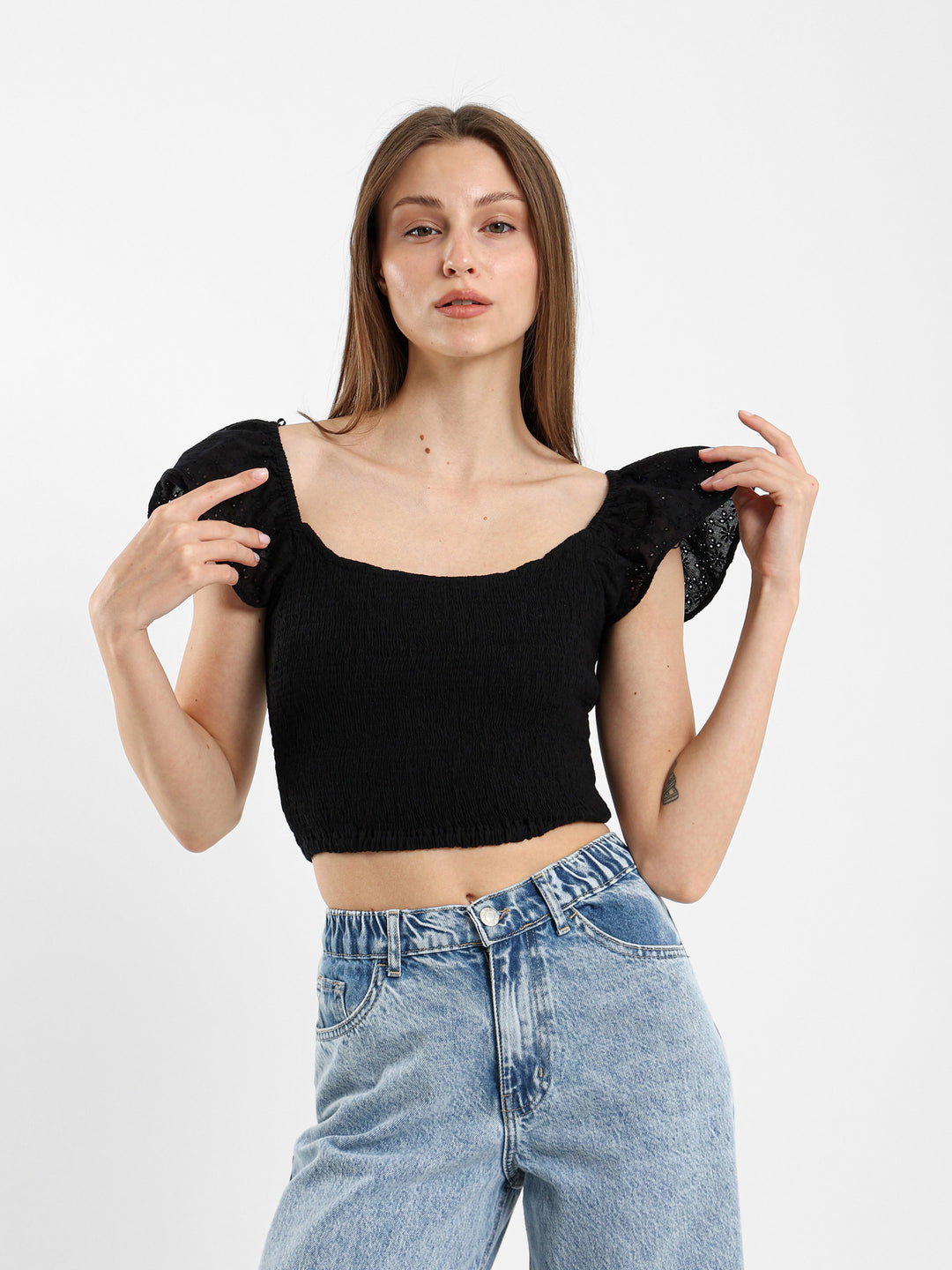 Sangallo Sleeve Cropped Top