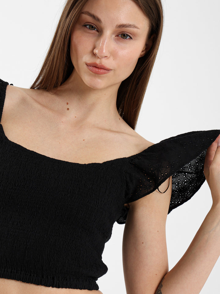 Sangallo Sleeve Cropped Top