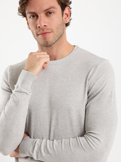 Basic Round Neck Pullover