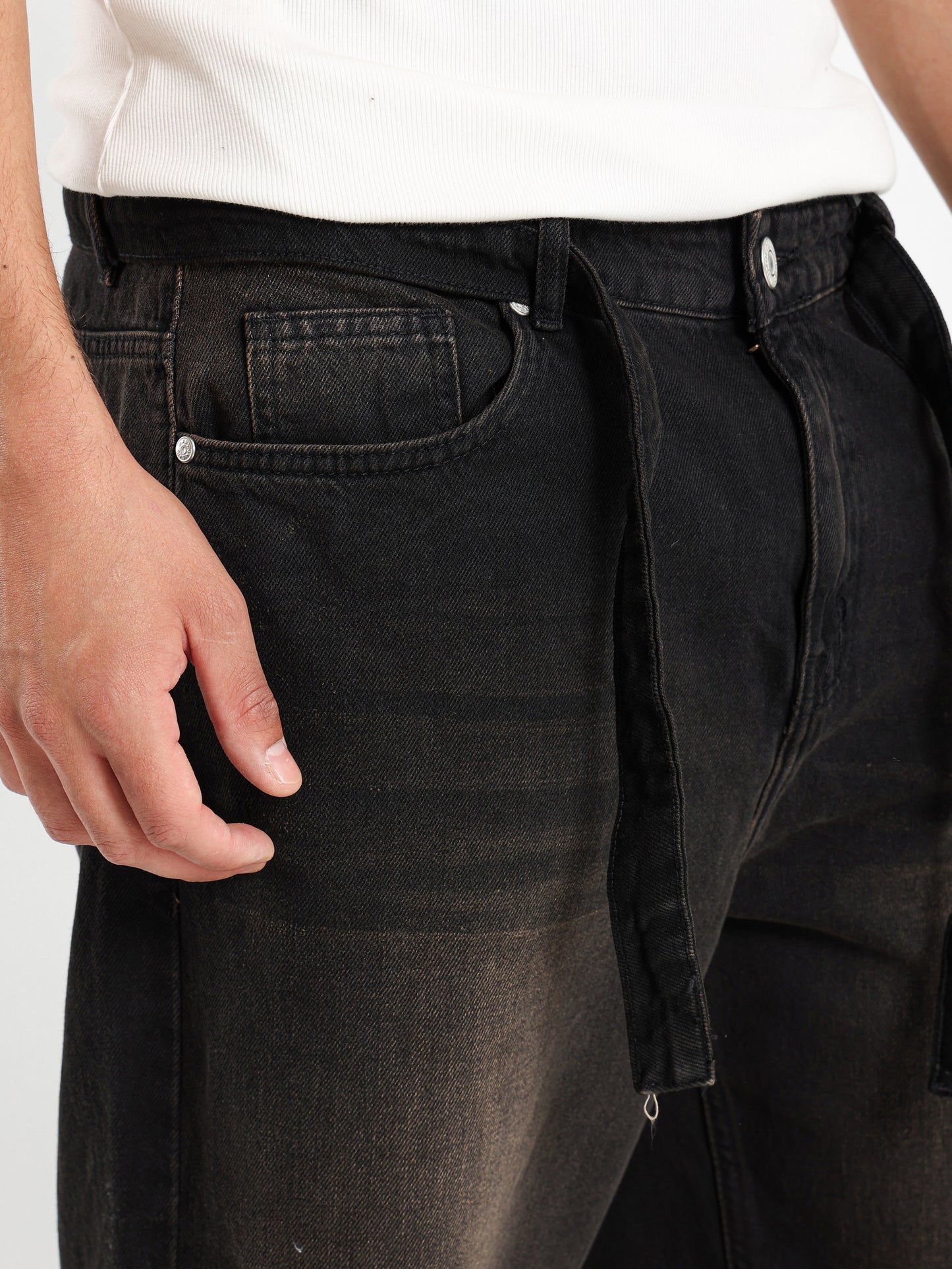 Relaxed Gradient Wash Jeans