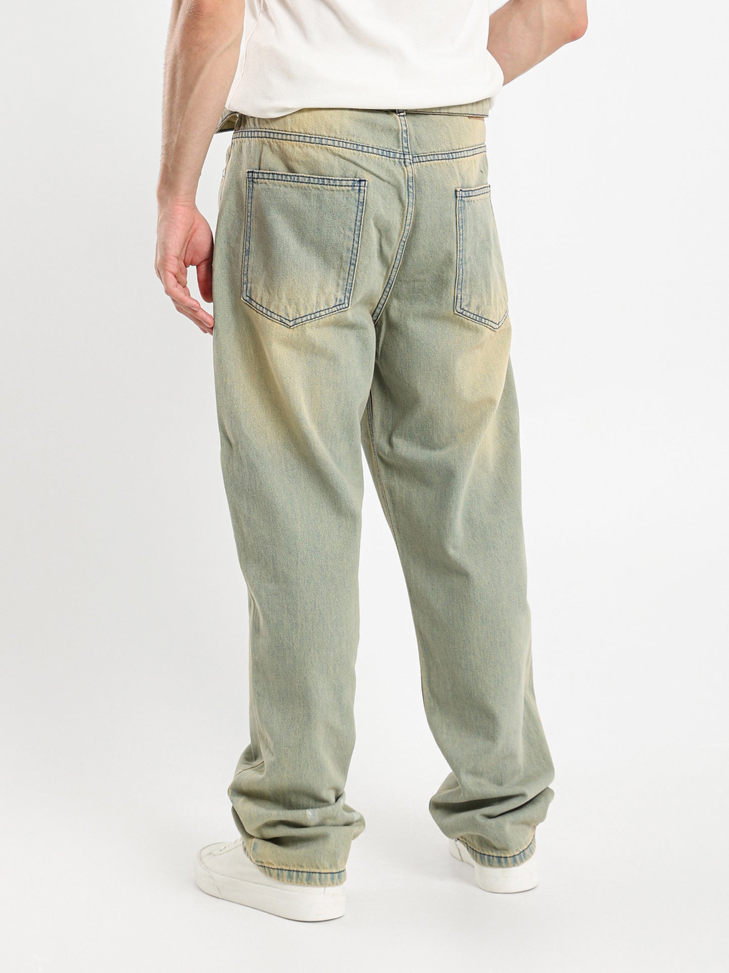 Relaxed Gradient Wash Jeans
