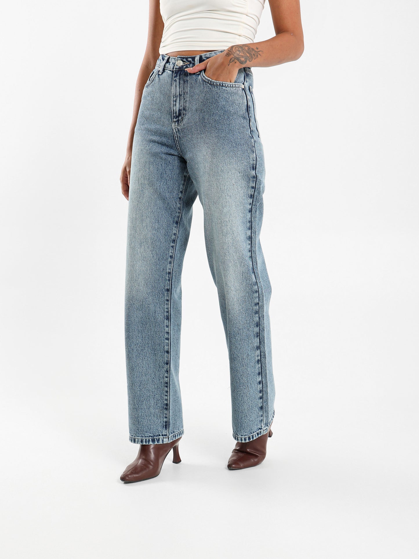 Straight Legs Jeans