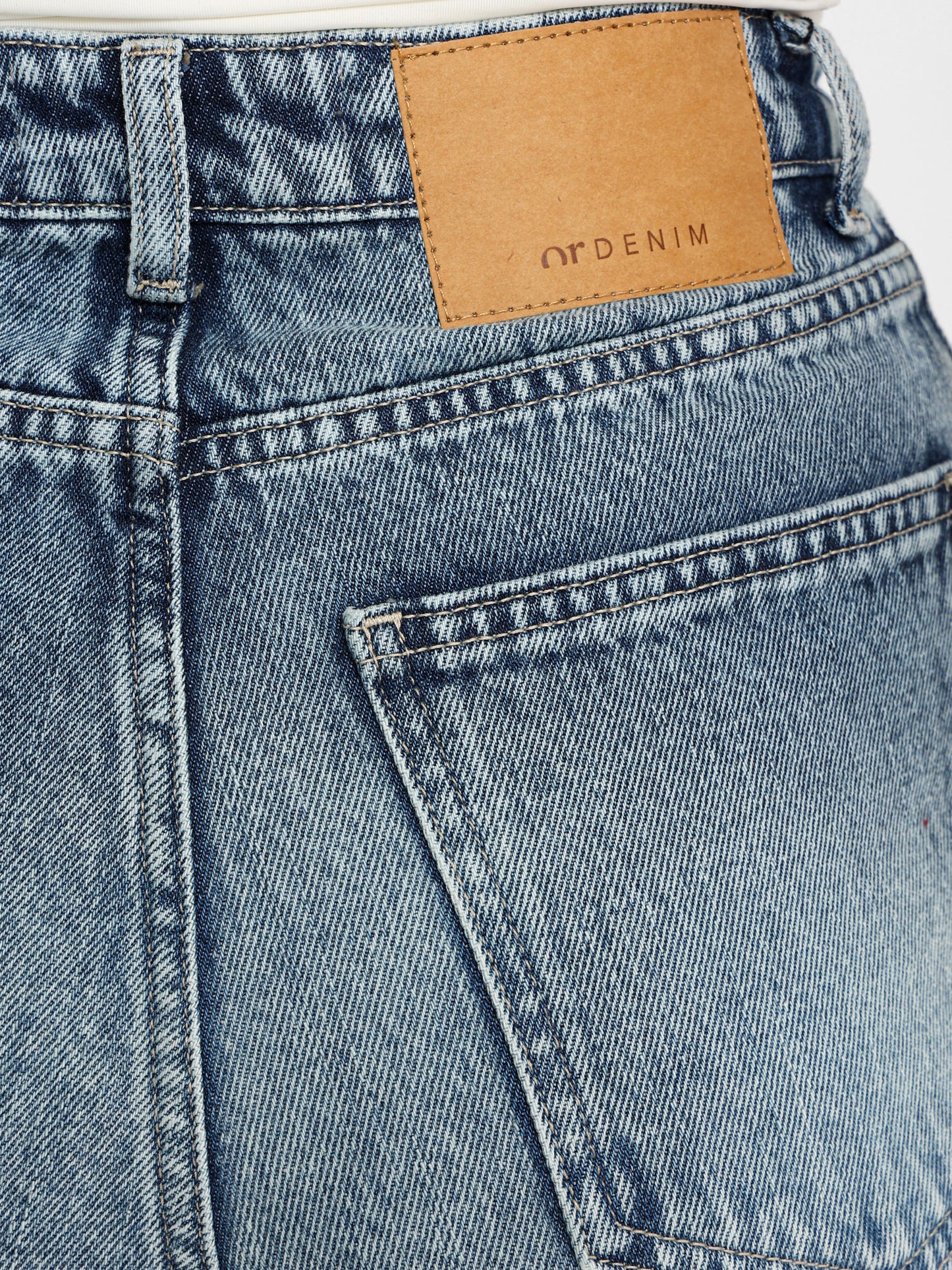 Straight Legs Jeans