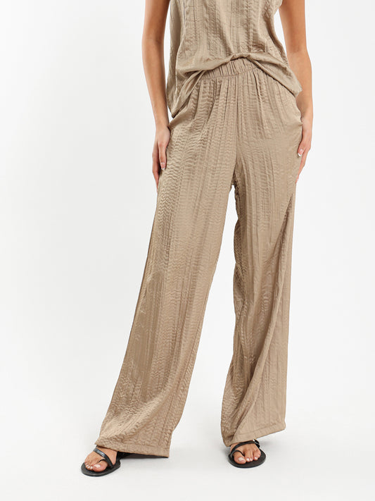 Wrinkled Texture Pants