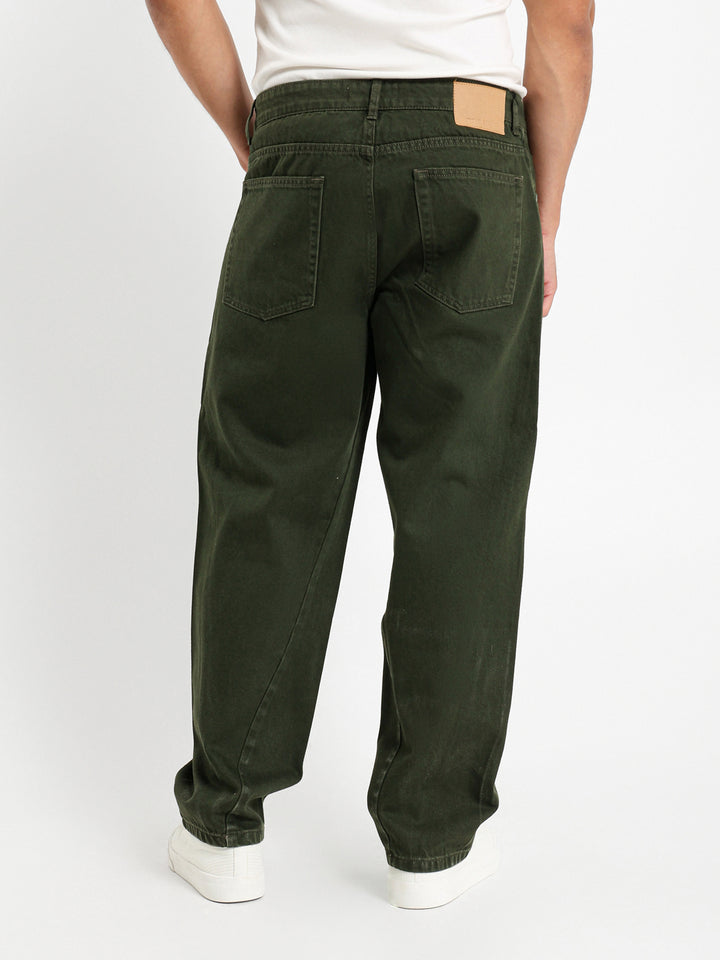 Loose Jeans With Rotated Leg Stitch