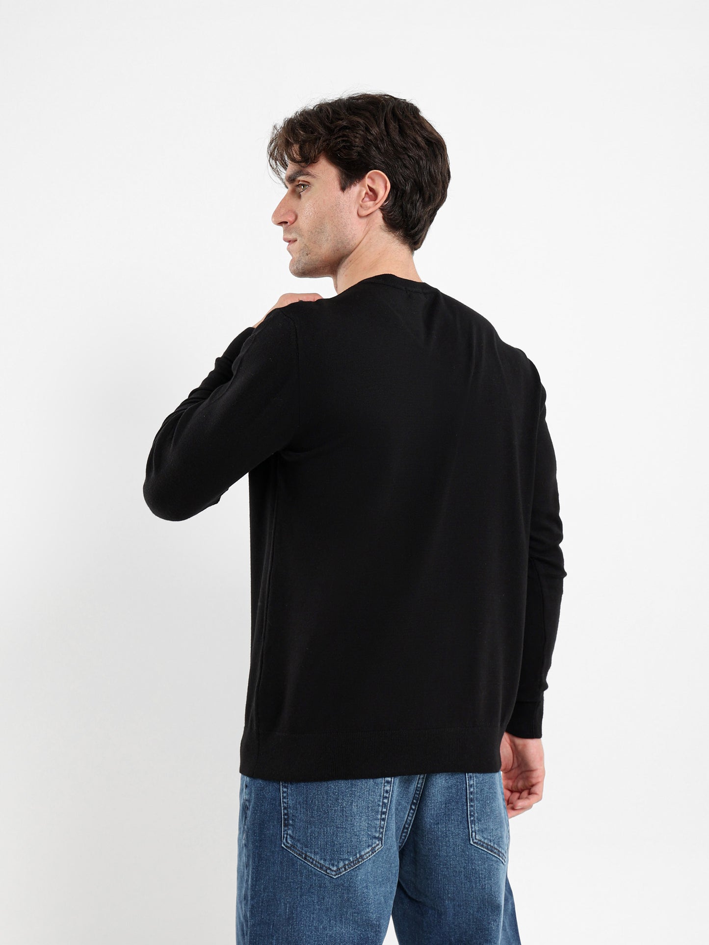 Basic V-Neck Pullover