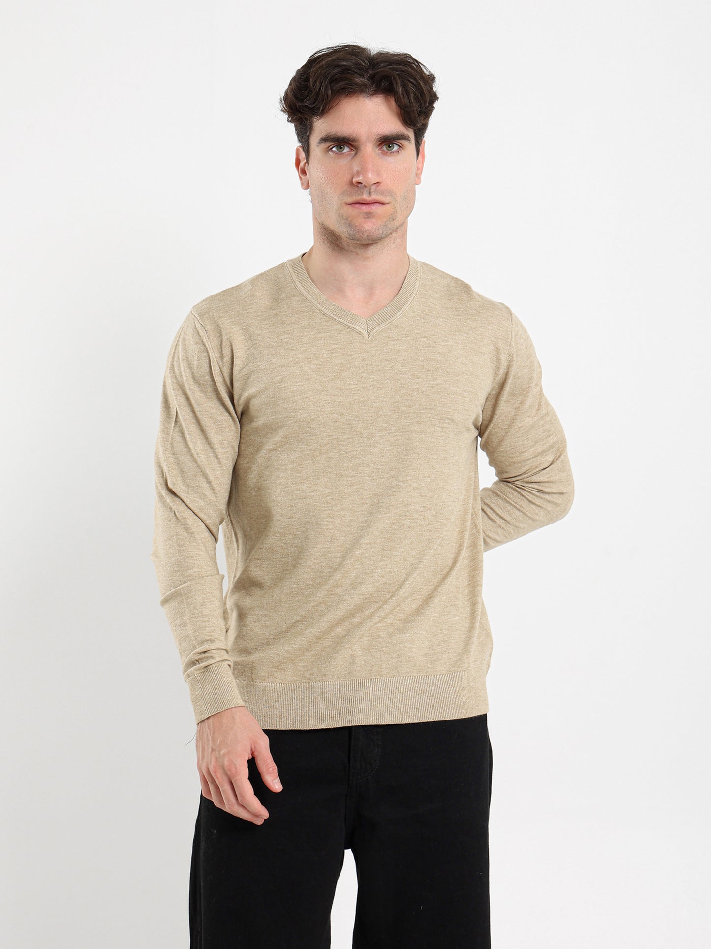 Basic V-Neck Pullover
