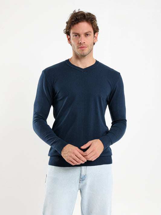 Basic V-Neck Pullover