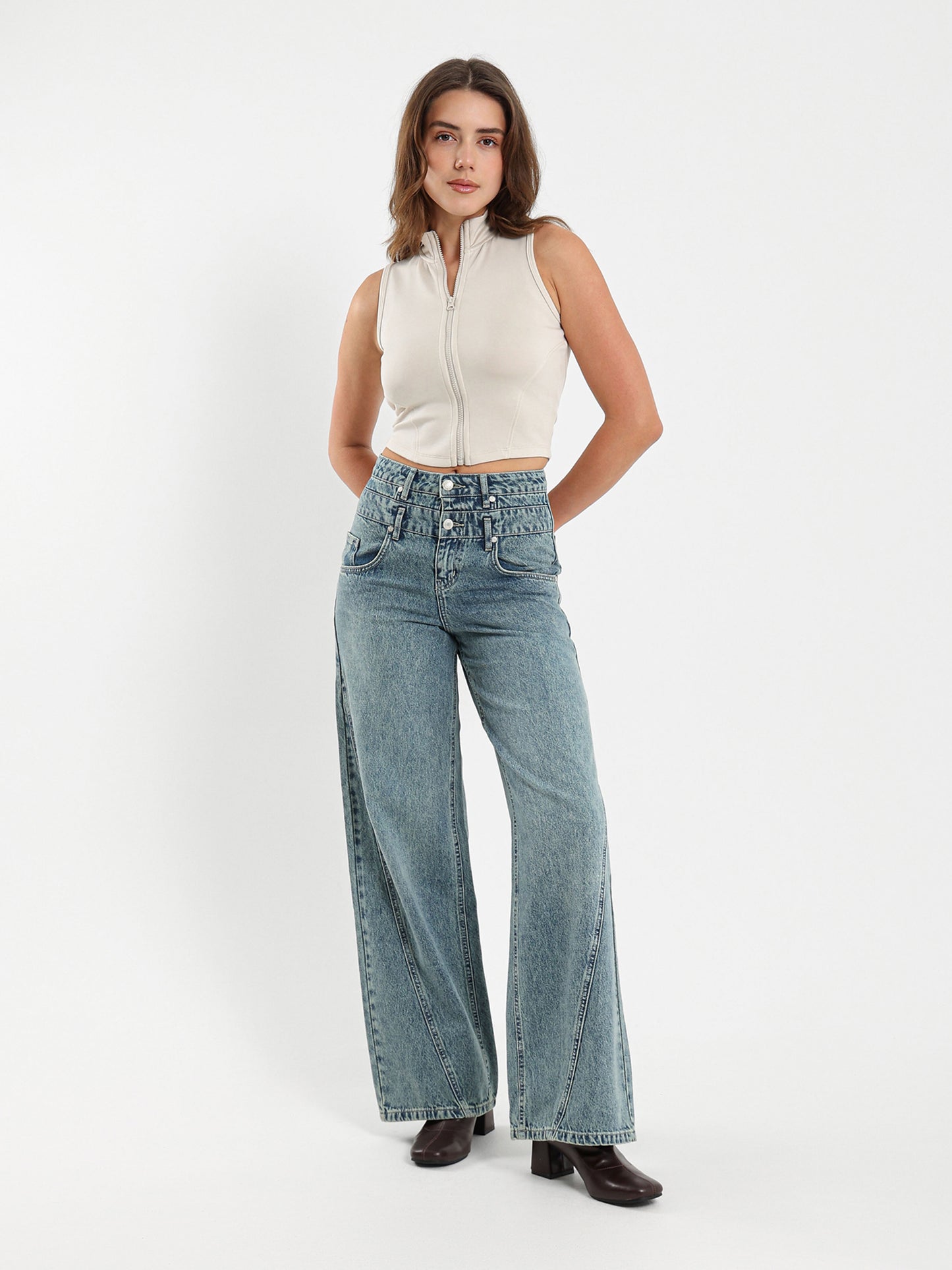 Sleeveless Sporty Zip Up Top