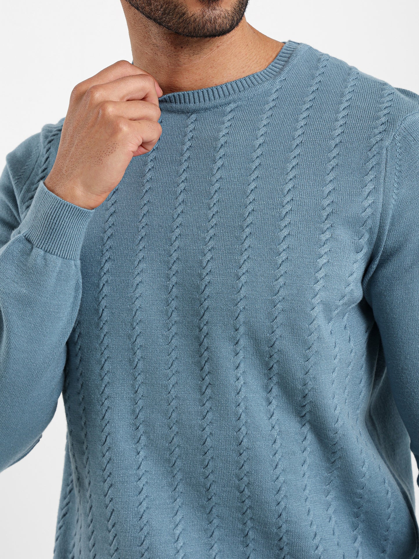 Thin Cable Knit R-Neck