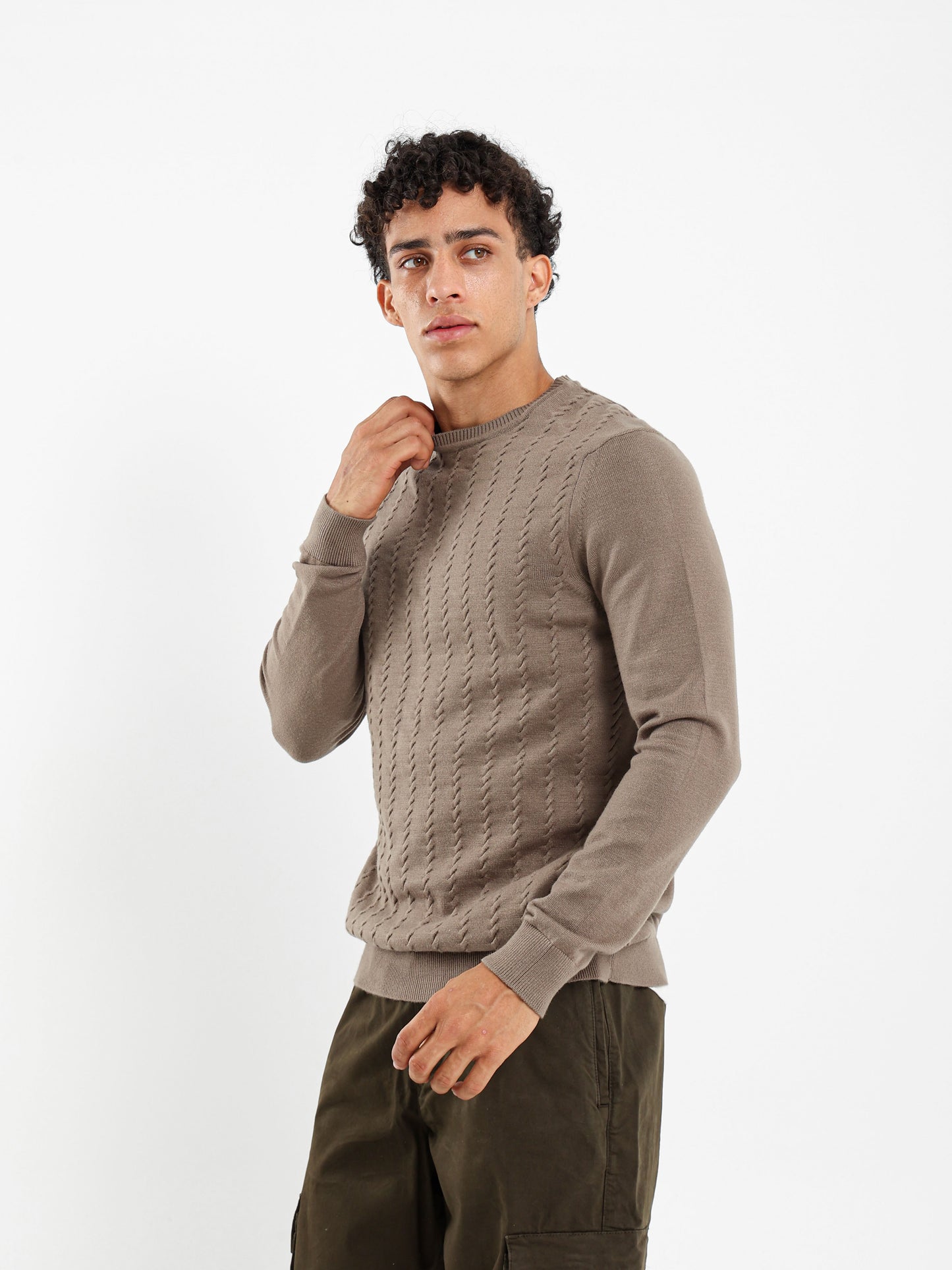 Thin Cable Knit Pullover Crew Neck