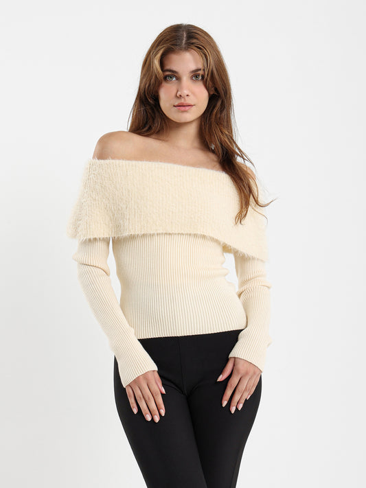 Loose Off-Shoulder Pullover