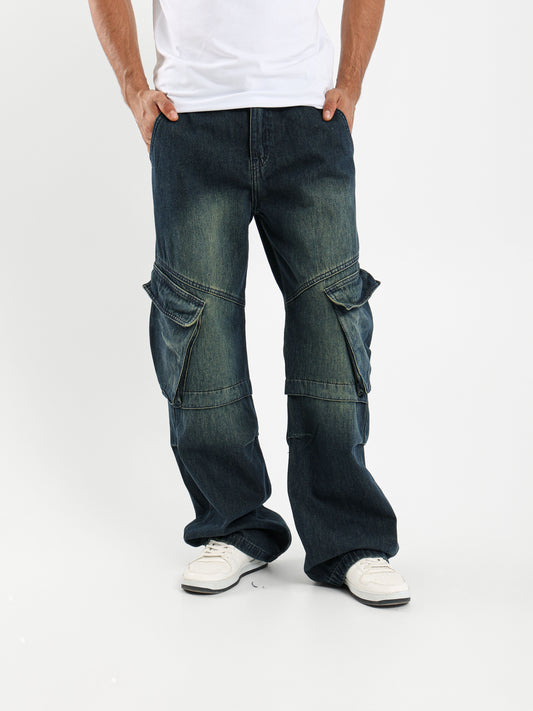 Loose Fit Cargo Jeans